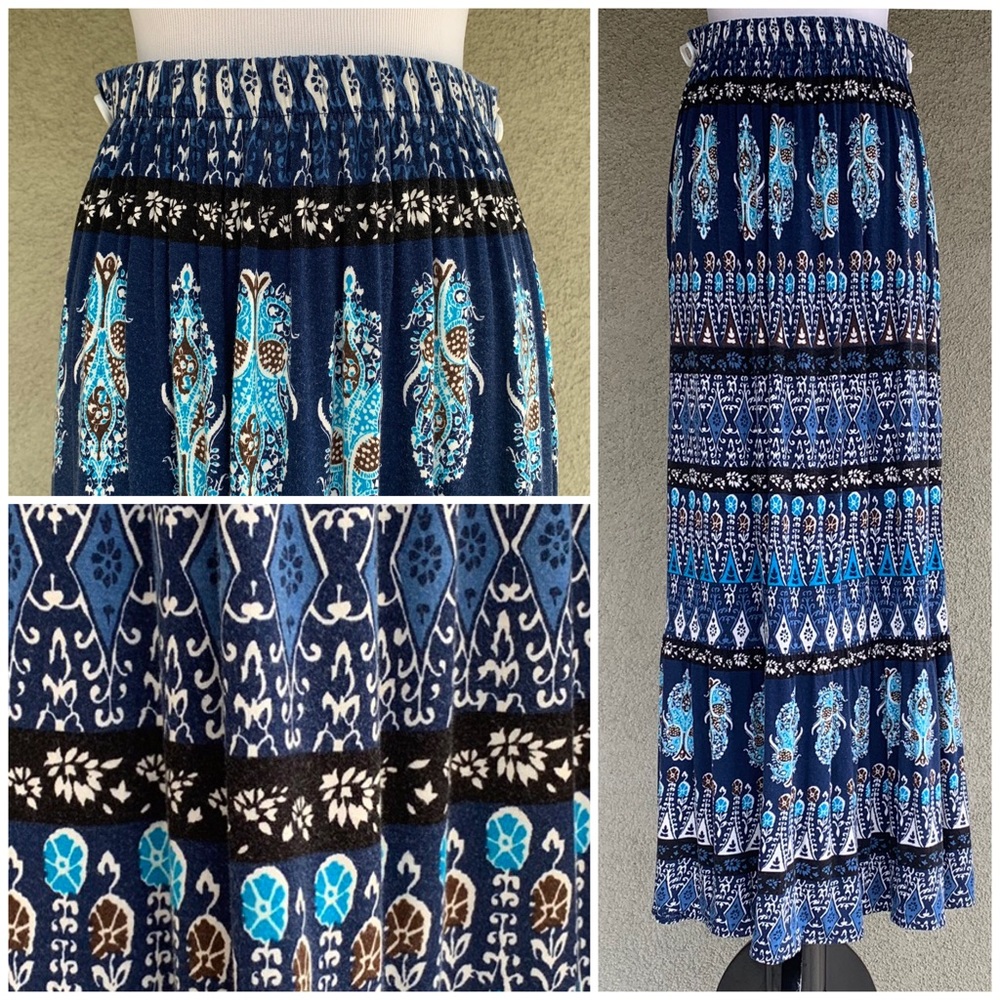🔥5/$20🔥 Great Navy Print Jersey Skirt
